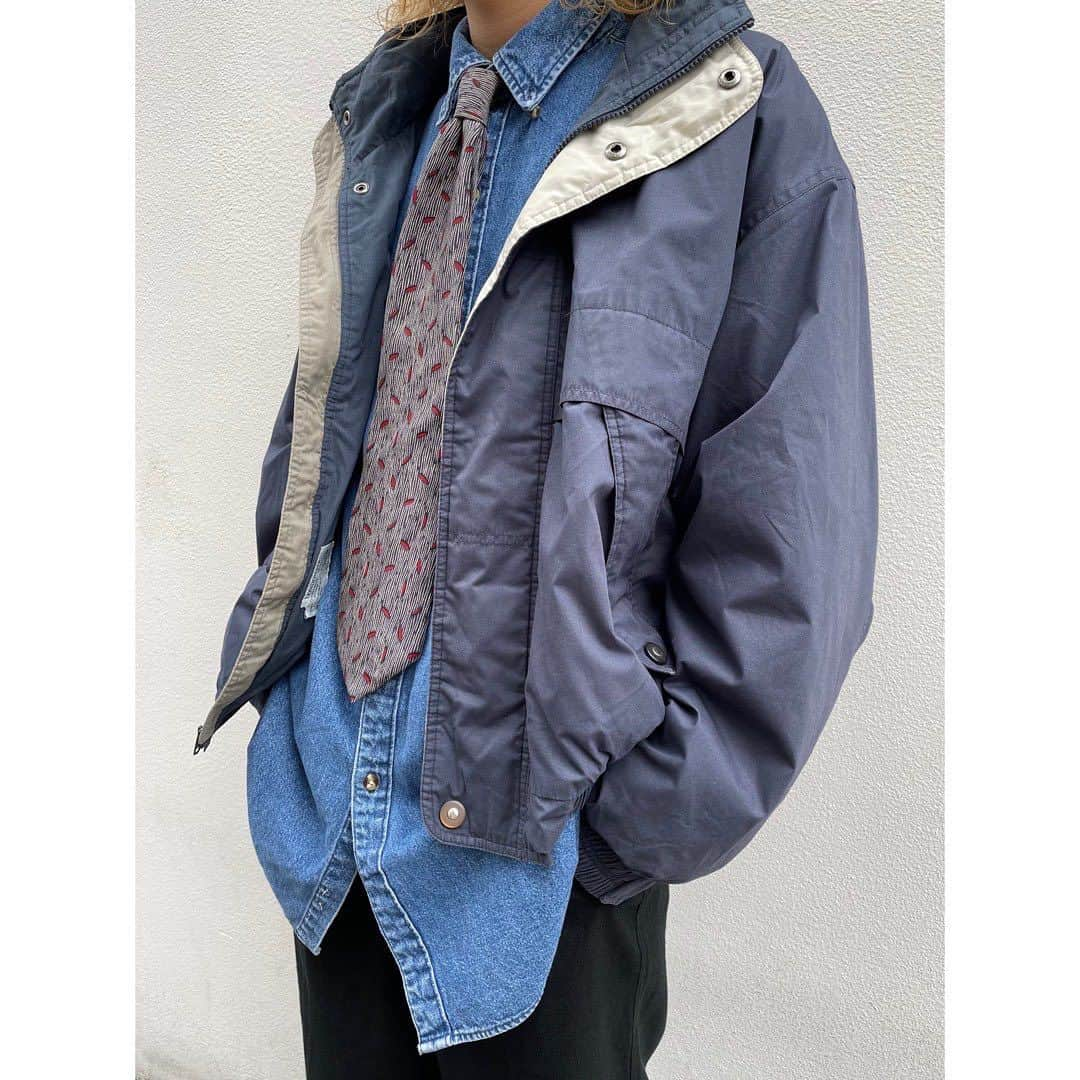 古着屋フラミンゴ下北沢店のインスタグラム：「⠀ 【 men's coordinate 】  ㅤㅤㅤㅤㅤㅤㅤㅤㅤㅤㅤㅤㅤ#古着 #古着屋 #古着mix #東京 #下北 #下北沢古着 #フラミンゴ下北沢店 #デニムシャツ #ネクタイコーデ #denimshirt #necktie #fashion #tokyo #shimokitazawa #vintage #vintagefashion #vintageclothing #vintagestyle #usedclothing #2hand #instagood #tflers #ootd #outfit #いいね返し #优质的 #下北泽　#빈티지 #시모키타자와」