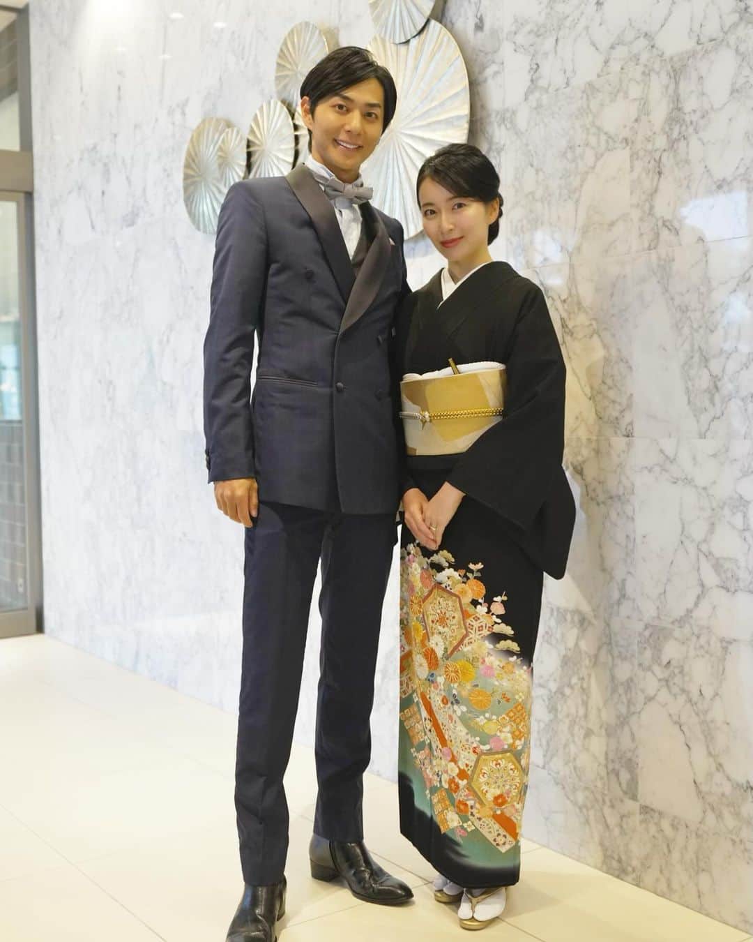 岩間恵さんのインスタグラム写真 - (岩間恵Instagram)「義兄の結婚式で久しぶりにお着物を✨ 黒留袖でかなり大人っぽくなってしまいましたが、背すじがしゃんと伸びました😌」11月13日 21時25分 - iwamame