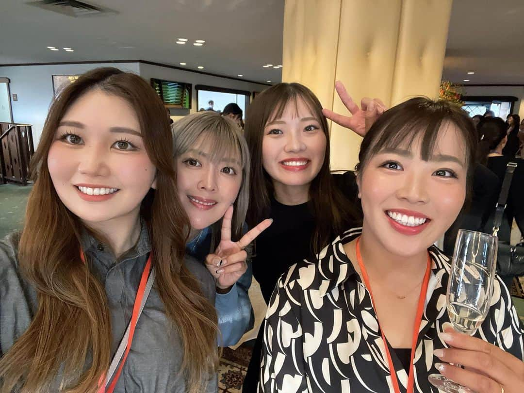 楠本彩乃 さんのインスタグラム写真 - (楠本彩乃 Instagram)「. 先日 #IKIGAICUP に出場しました⛳️ グリーンコンディションが11.5 初めてのコースでしたが、 すごく綺麗なコースでプレーしやすかったです🥺 久々の高速グリーンで苦戦しましたが、 前日橋本さんにパター見てもらったおかげで パターが良かったのが救いでした👌💓☺️ . スタート前には馬さん🐴がお見送りしてくれて 癒されました〜〜〜 ほんと素敵な大会でした🔥 大会関係者の皆様ありがとうございました🙇‍♀️ #小淵沢カントリークラブ」11月13日 21時36分 - ayagolf_14