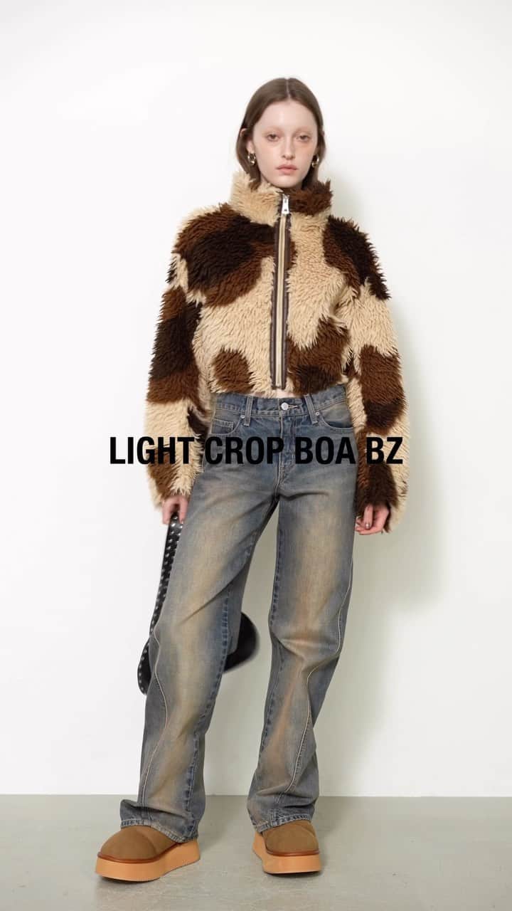 スライのインスタグラム：「RECOMMEND OUTER ____________________________________________ ☑︎LIGHT CROP BOA BZ (030GAR30-3300) IVOY,BLU,Multi __________________________________ ※配送の都合により発売日が異なる場合がございます。 ※店舗により在庫状況が異なります。 #SLY #SLY_fav」