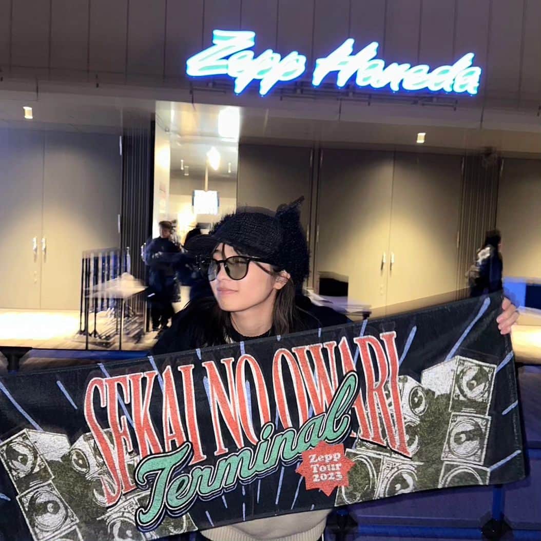 トメイトゥのインスタグラム：「【SEKAI NO  OWARI】 zepp羽田🤡  人生初めてのLIVEでした！ 書きたいことありすぎて なにからかけばいいか、まとまりませんw とりあえず号泣しました。  頑張ろうって 思えました。 ありがとうございました！」
