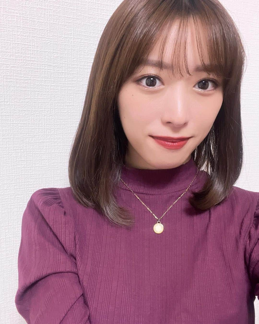 依田奈波のインスタグラム：「✂️  髪を乾かすのが楽すぎて どんどん短くなっていく笑」