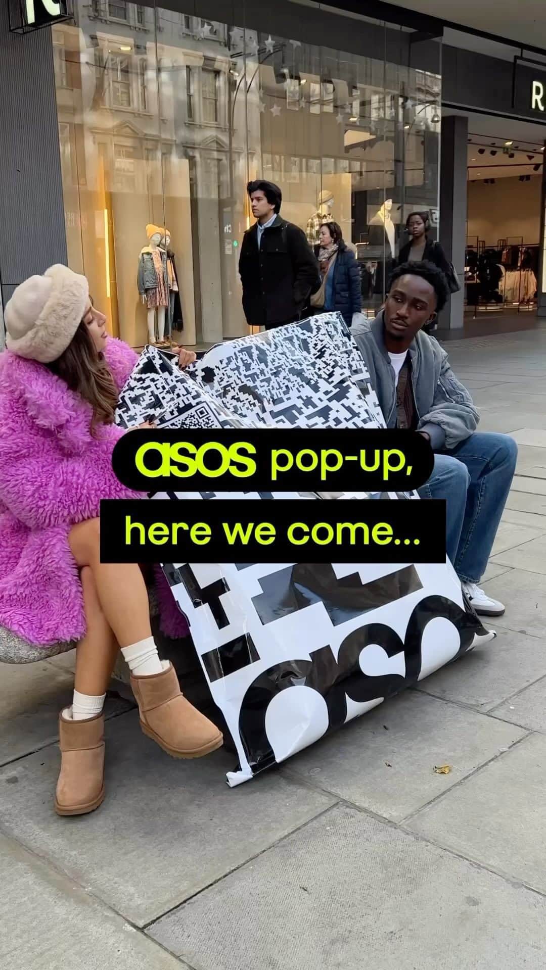 ASOSのインスタグラム：「Delivering the * biggest * brands to our LDN pop-up... 23rd-26th Nov. It’s gonna be HUGE 💫」