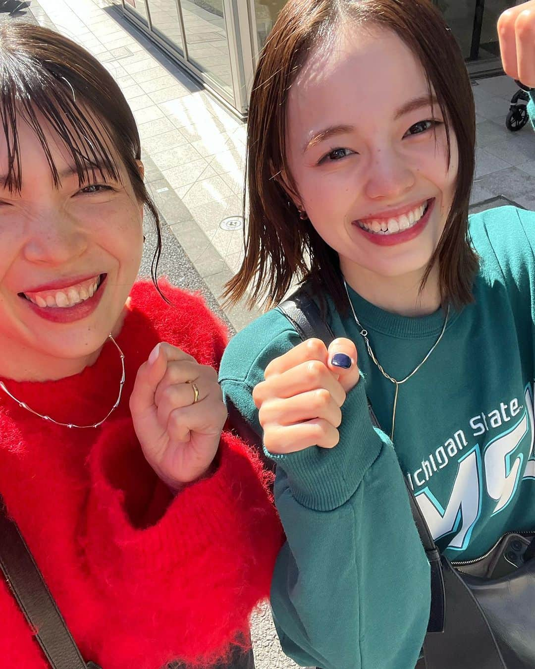 森川小百合さんのインスタグラム写真 - (森川小百合Instagram)「私の2023AWカラー達♥️♥️  懐かしい写真も😂  皆さんの気分は何色ですか？♡  .  #mystic#mystic_2023ss#mystic_mystyle#コーディネート#ワンピースコーデ#ワンピ#秋#秋服#夏服#ワンピース#ジャケット#ジャケットコーデ#ミニスカ#スカート#スカパン#デート#デート服#おでかけ#おでかけコーデ#163cm#163cmコーデ#骨格ウェーブ #骨格ナチュラル#骨格ウェーブ#ニット#ニットコーディネート#秋#冬#原宿#表参道#スタバ#スターバックス」11月13日 22時57分 - lily.s_y