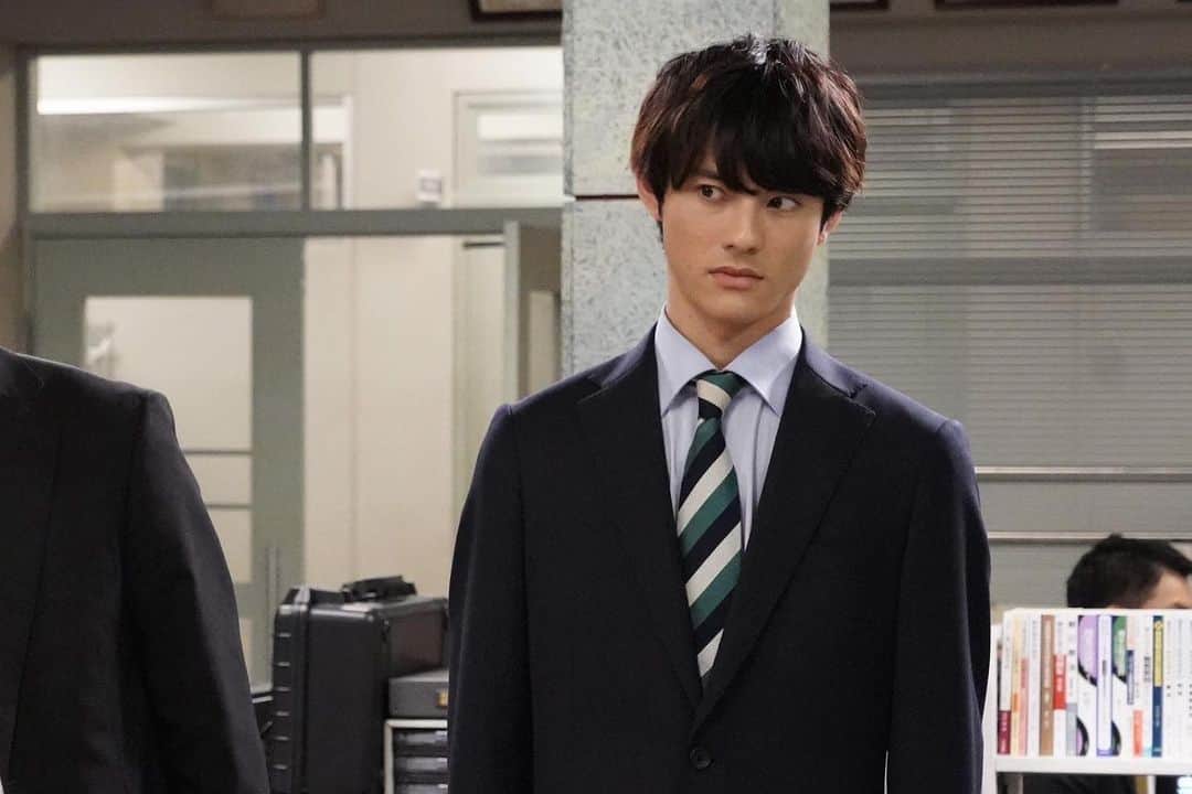 のインスタグラム：「｢トクメイ！警視庁特別会計係｣第5話ご視聴ありがとうございました！  今回のお話を通して湯川班の絆が更に深まりましたね！  来週も是非おたのしみに！」