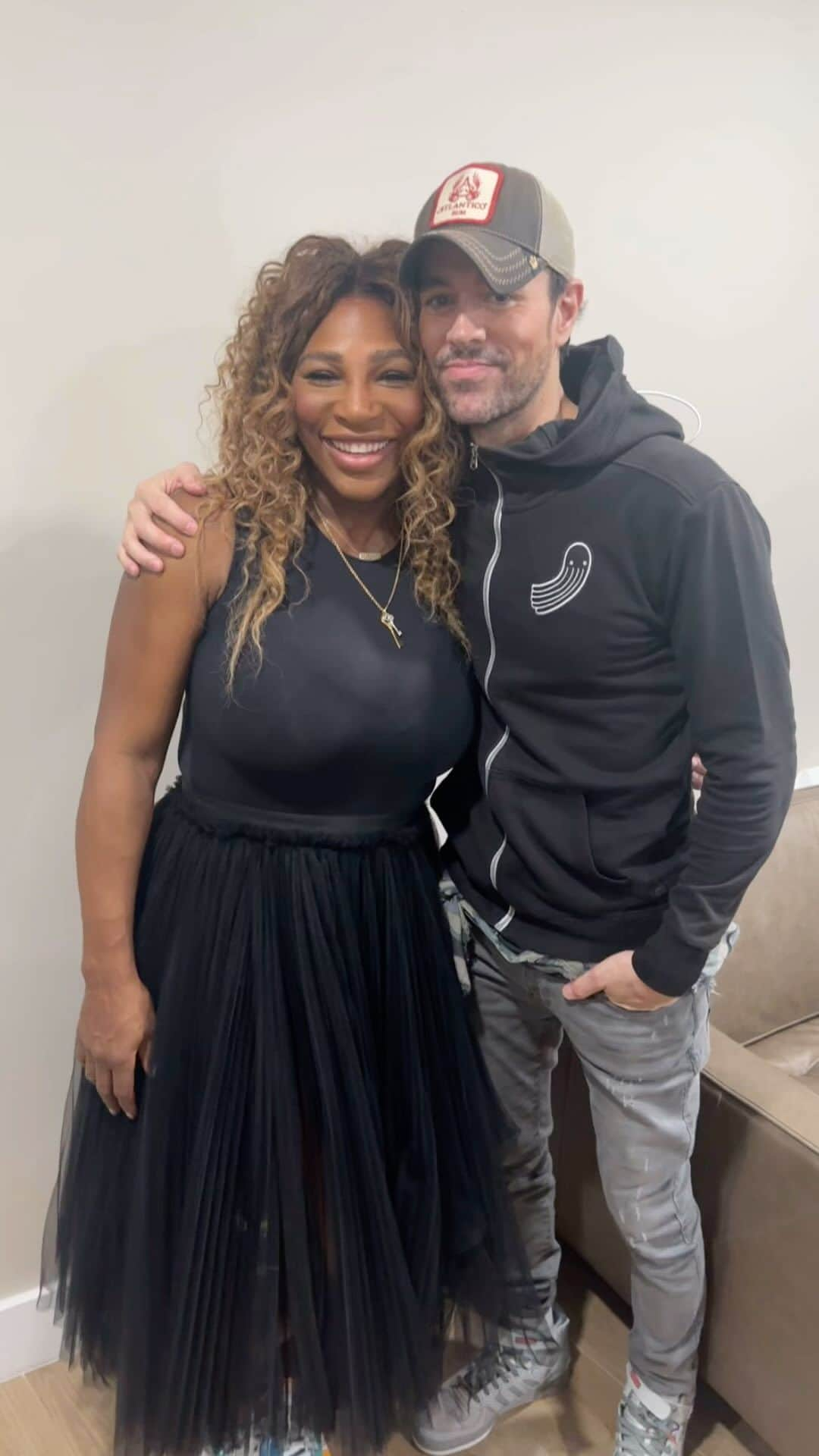 セリーナ・ウィリアムズのインスタグラム：「I had the best time at @ricky_martin @enriqueiglesias @pitbull show! I’m def a Latin music lover for LIFE @evalongoria thanks Ricky!!! ❤️🥰❤️🥰」