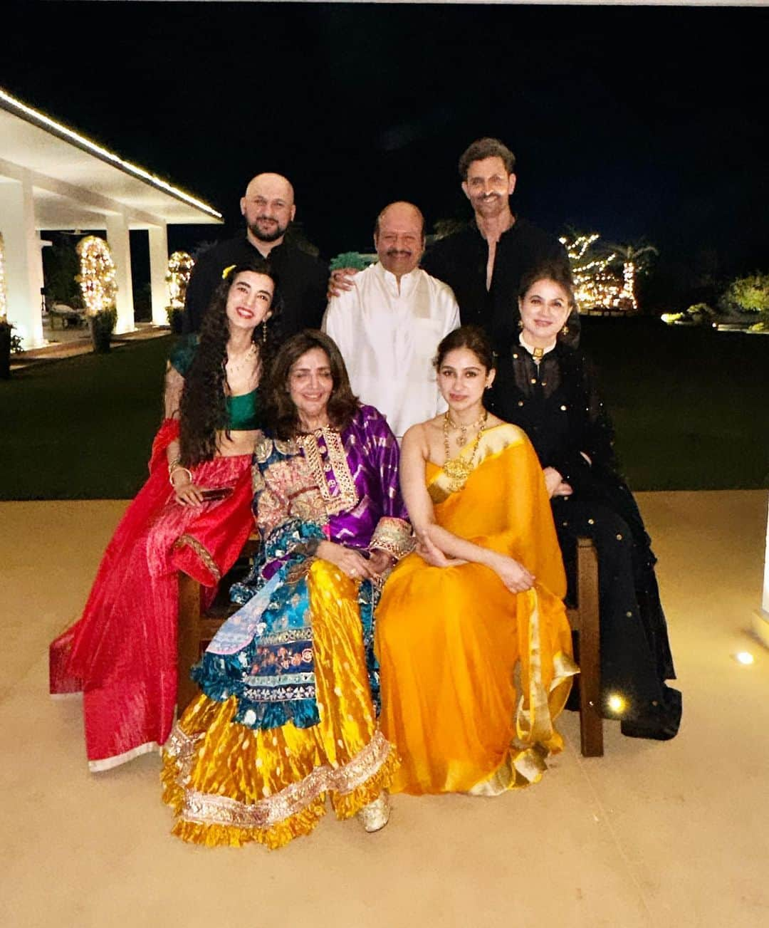 リティク・ローシャンさんのインスタグラム写真 - (リティク・ローシャンInstagram)「Happy Diwali beautiful people ❤️」11月13日 23時06分 - hrithikroshan