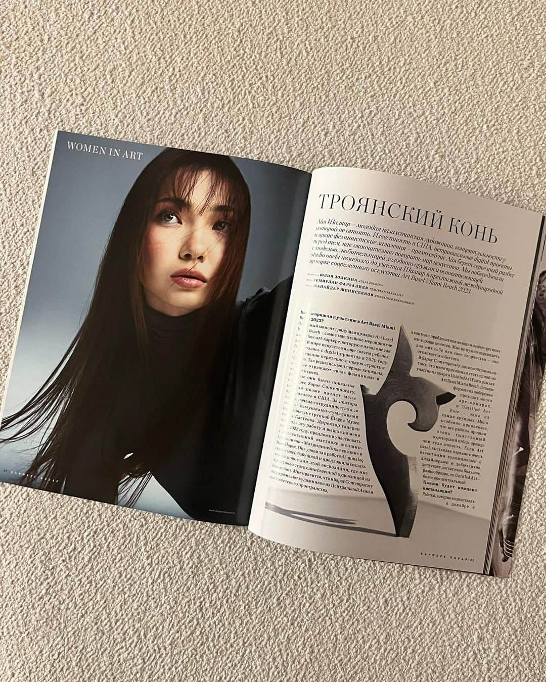 Aya Shalkarさんのインスタグラム写真 - (Aya ShalkarInstagram)「Қыздар шабуылы жақындап жатыр. 🗡 @harpers_bazaarkz өнер шығарылымының мұқабасы үшін мың да бір алғыс! // Such an honor to be on the cover of Harper’s BAZAAR Art issue of this year in Kazakhstan. The great battles and victories are only ahead! 🐎  Cover art: “I like it when you’re soft” by Aya Shalkar Cover photo by @kristinashakht  Courtesy of @saparcontemporary  Special thanks to @kovalm  @insdr.pr @larissazanova 🤍」11月13日 23時16分 - aya_shalkar