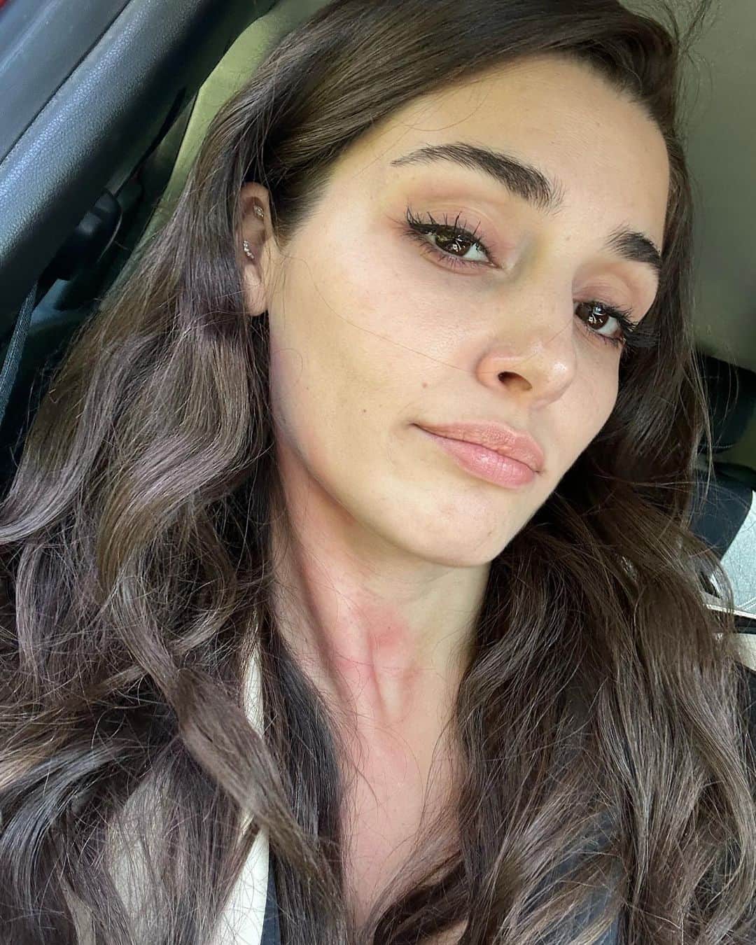 Hande Ercelさんのインスタグラム写真 - (Hande ErcelInstagram)「Leylalık 🌹」11月13日 23時44分 - handemiyy