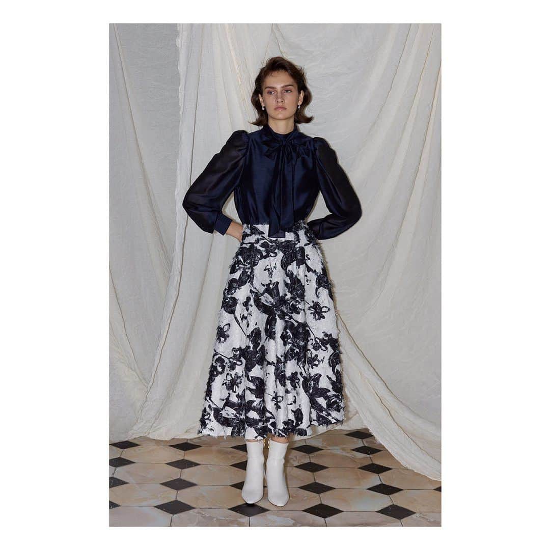 celford_officialのインスタグラム：「【CATALOG】 ⁡ 2023 WINTER OUTER COLLECTION ⁡ blouse ¥16,500 ◆12月下旬発売予定 ⁡ skirt ¥24,200 ◆11月下旬発売予定 ⁡ プロフィールのリンクより 最新のデジタルカタログをご覧頂けます。 ⁡ ⁡ - LUMINE CARD 10%OFF CAMPAIGN - 11.9 thu - 11.15 wed ⁡ ⁡ #CELFORDAW23 #celford #セルフォード」