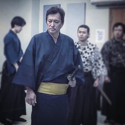 大鶴義丹のインスタグラム：「稽古場です、、  #誠の挽歌」