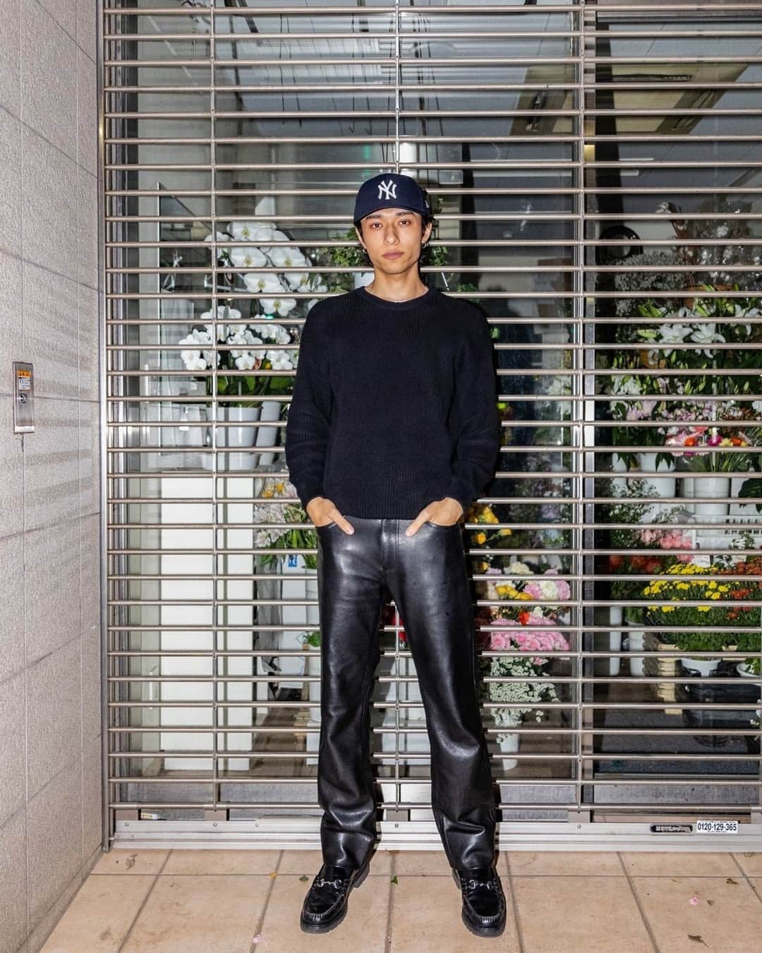 Fashionsnap.comさんのインスタグラム写真 - (Fashionsnap.comInstagram)「Name: ウマル⁠ Age: 25⁠ Occupation: モデル⁠ ⁠ Tops #MaisonMargiela⁠ Pants #used⁠ Shoes #GHBASS⁠ ⁠ Photo by @kei10_35⁠ ⁠ #スナップ_fs #fashionsnap #fashionsnap_men」11月14日 10時00分 - fashionsnapcom