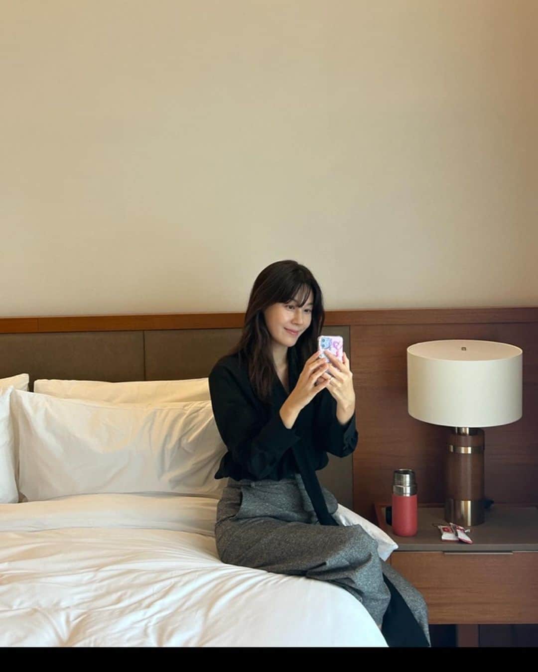 キム・ハヌルさんのインスタグラム写真 - (キム・ハヌルInstagram)「ㅋㅋㅋㅋ 간식은 사랑 💜」11月14日 10時18分 - haneul_jin