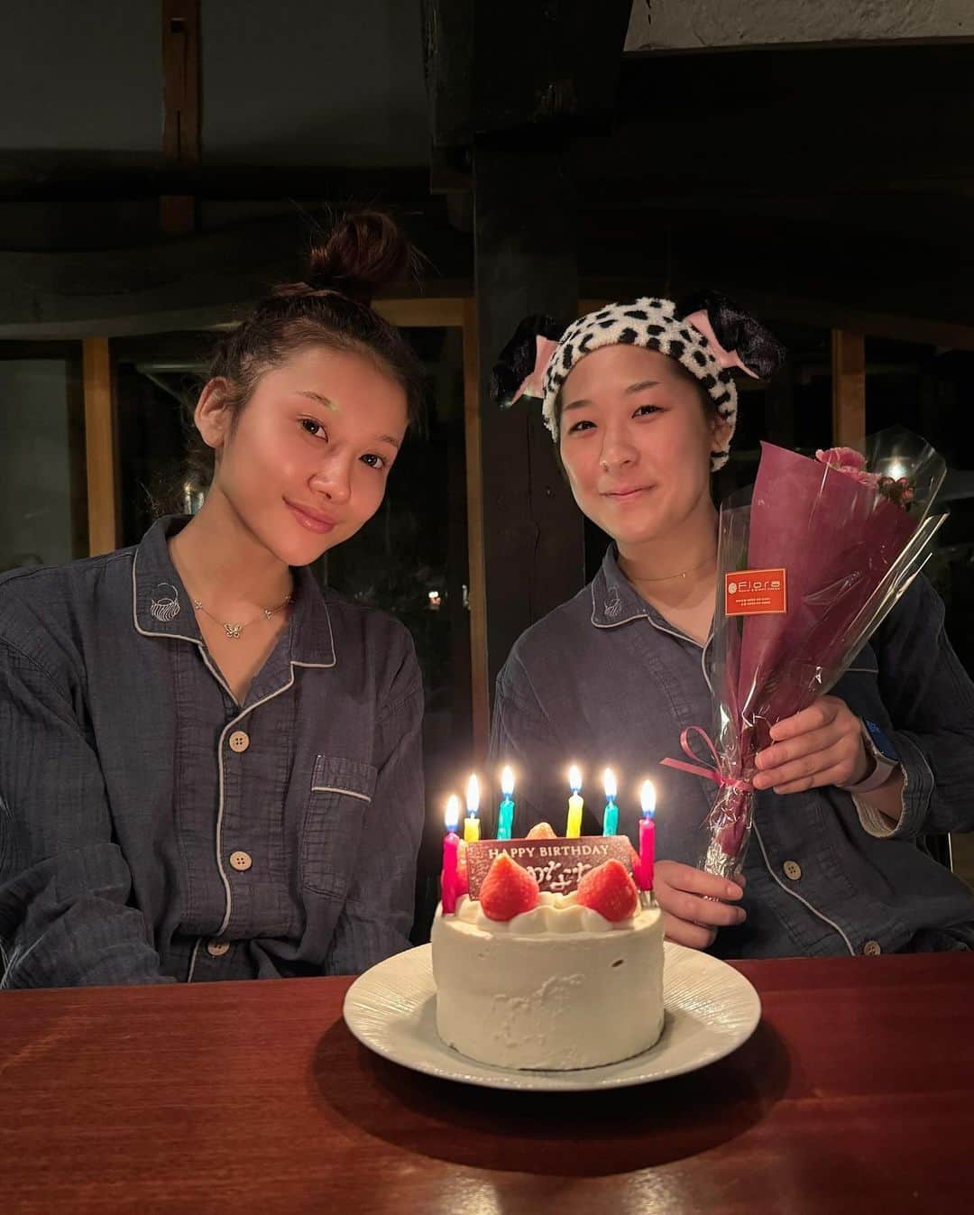 koyuさんのインスタグラム写真 - (koyuInstagram)「It was my best friend’s birthday 🎂💕she is super cool and cute 💕she is professional boxer 🥊she always does her best in very proud of her love @riyustagram8xoxo it was amazing birthday trip we could relax detox enjoy ☺️💕I love the food here every thing is made by carefully and no additive was so delicious 🌱old people live near here grow vegetables and bring here it’s so peaceful 🕊️💕they cherish each other and ingredients too ☺️❤️the scenery was so beautiful and the sauna was very comfortable place so I fell asleep in there 😂😂❤️I’ll take her to a good places sometime soon 😎❤️‍🔥 . #ume #umeyamazoe #sauna #sun #sunrise #hotsprings #温泉 #温泉旅行 #サウナ」11月14日 10時27分 - koyu1215