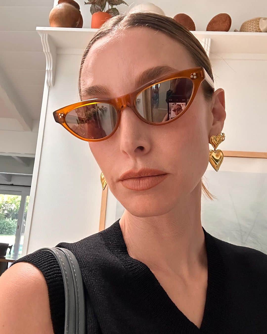 ホイットニー・ポートのインスタグラム：「Mondaze…」