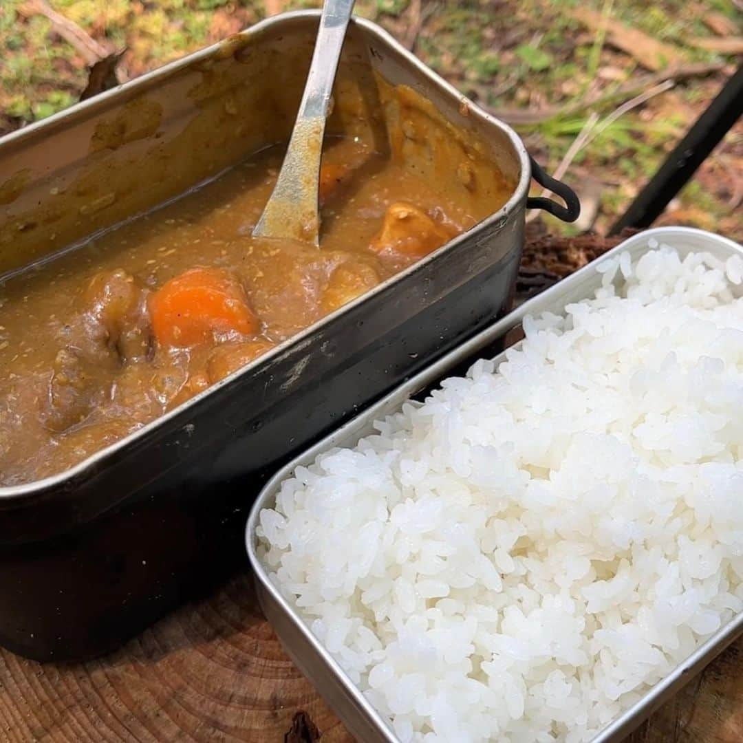 かほなんさんのインスタグラム写真 - (かほなんInstagram)「🏝️雷鳥飯盒 次回販売について🏝️  昨日は雷鳥飯盒のネット販売でした！ 初回ロット、即完売だったそうです…！ 大人気で嬉しいです…！！ ゲットしてくれた方、ありがとう〜〜！！🙏  この後も、 #雷鳥飯盒 まだまだ出るよー！！ 現在次のロットを製造中😆✨ どんどん作ってるそうです！  (なので、高いお金出して転売の買わなくても大丈夫👌ちょっとまっててねー!)  次回の販売日は決まり次第CAMP LINK公式オンラインショップ・ホームページ、私のSNSで報告します🙆‍♀️  CAMP LINKさんのインスタはこちら👇 @camplink.gifu   少しの間おまちを！😆  〜〜〜〜〜〜〜〜〜〜  🏝️次のイベントのお知らせ！🏝️  11/18(土) 防災･減災 秋まつり in川名公園  #入場無料  【会場】川名公園 〒466-0831 愛知県名古屋市昭和区花見通1丁目  【さばいどるトークショー】 1回目 12:45～13:15 2回目 15:00～15:30  ※1回目の時間がホームページと異なりますが、12:45〜が正しいそうです。  そして！！ この日、ずっと水面下で動いていたビッグプロジェクト、さばいどる災害支援号のお披露目もあります…！！！🚗✨  防災系のイベントやけど、硬い雰囲気のものではなくて、楽しいわいわいしたトークショーにするよー！！🙌🙌  美味しい食べ物もあるよー！！  入場無料！是非遊びに来てねー！！🙌🙌  #さばいどる #かほなん」11月14日 10時57分 - survidol_kaho