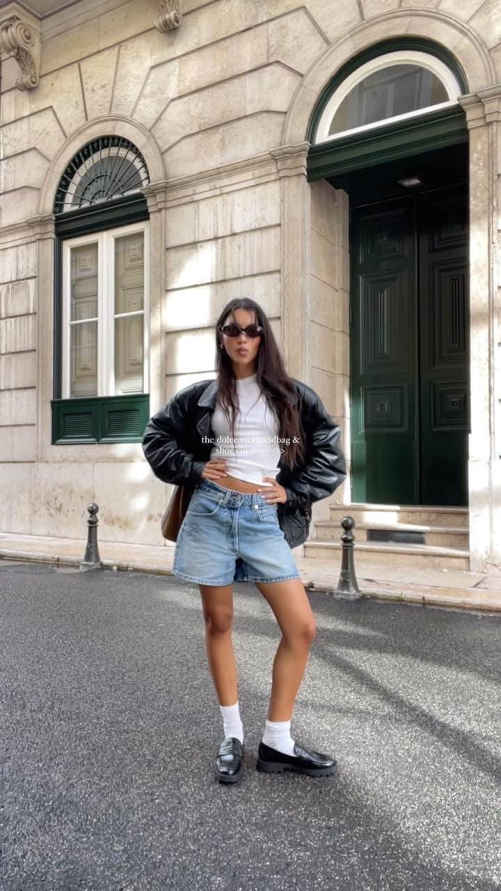ドルチェヴィータのインスタグラム：「In case you forgot, we have handbags too」