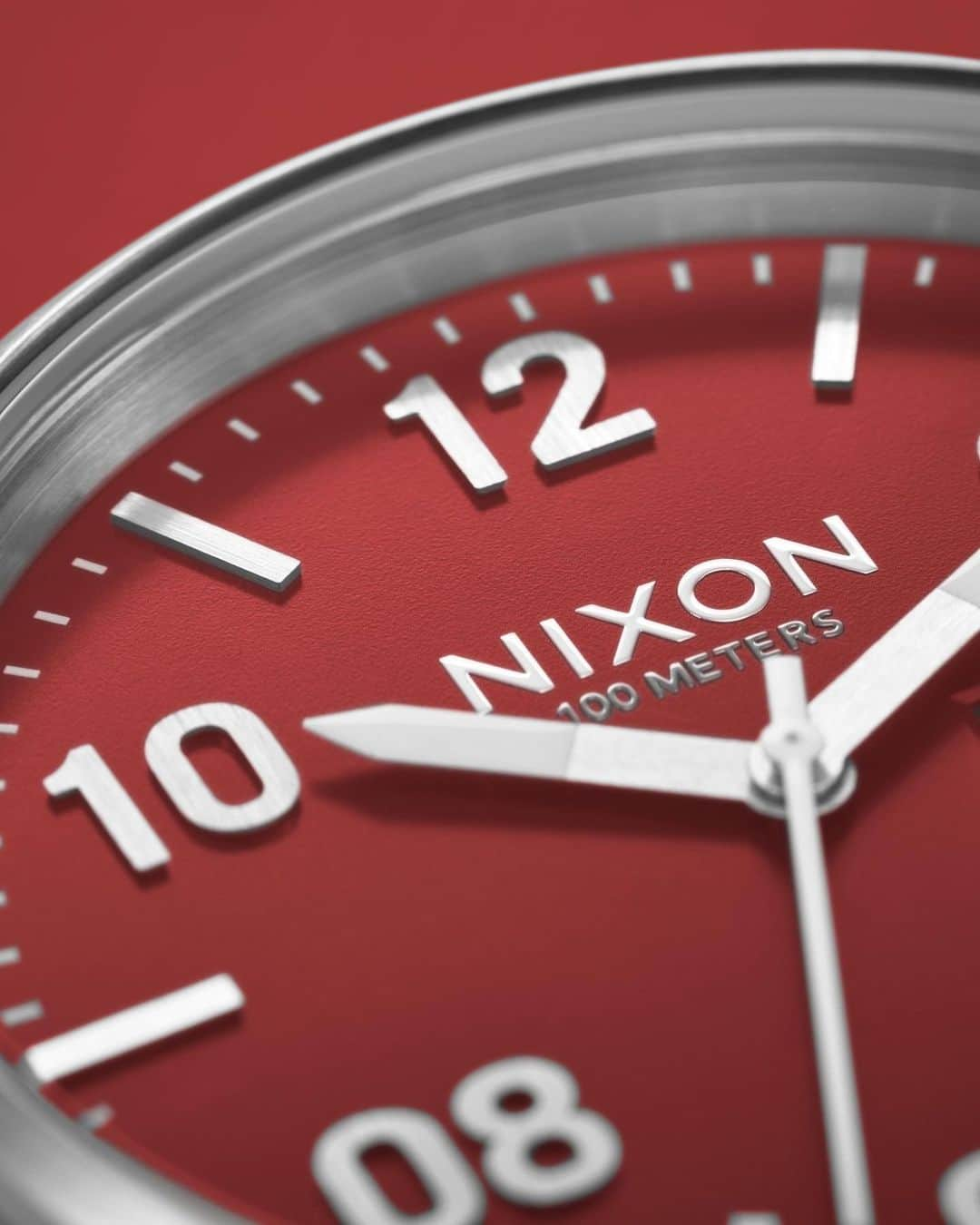 ニクソンさんのインスタグラム写真 - (ニクソンInstagram)「Sauce up your style with the Sentry Stainless Steel from the all-new Cranberry Collection.」11月14日 2時02分 - nixon