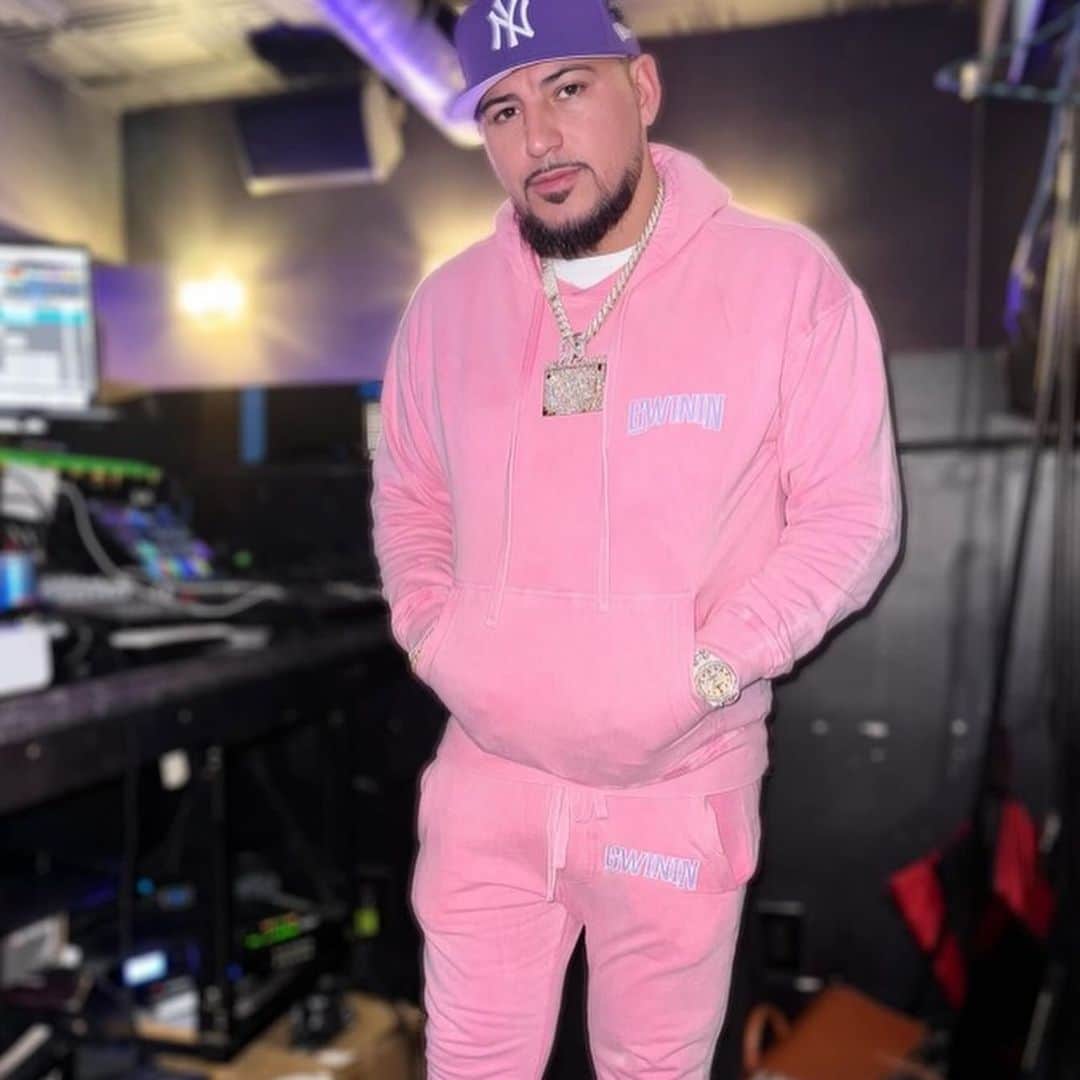 DJ Selfさんのインスタグラム写真 - (DJ SelfInstagram)「Link in bio new shipment is in ready to be sent out Pink flare stacked suit @shopgwinin  support the movement @sugsway @therealjenncarter @djnicklake  gwinin.com ……….. orders yours now」11月14日 2時21分 - djself