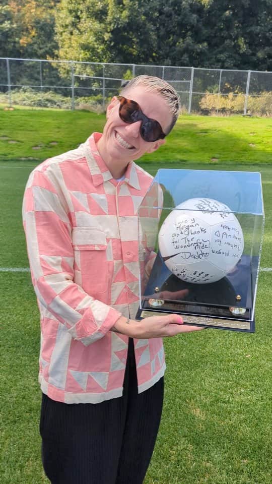 Googleのインスタグラム：「It’s hard to find the words to thank someone like @mrapinoe. So we tapped her closest friends and family to tell her themselves. Thank you, Megan.」