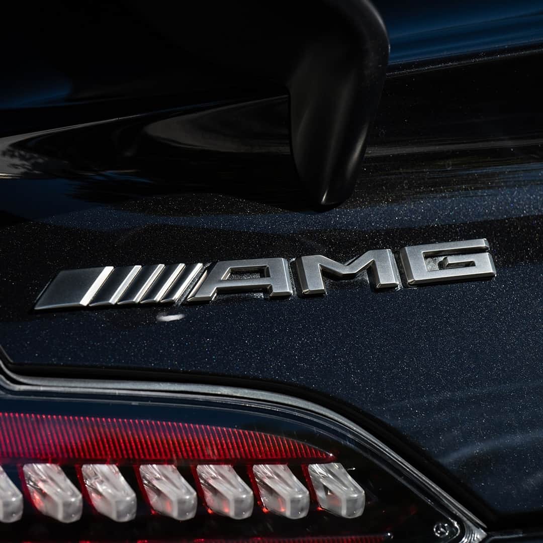 HYPEBEASTさんのインスタグラム写真 - (HYPEBEASTInstagram)「@hypedrive: @rmsothebys is set to auction off a rare @mercedesamg GT Black Series Project One Edition.⁠ ⁠ The 2020 Black Series variant in particular boasts 720 hp and 590 lb-ft of torque. Its exceptional performance, coupled with a well-balanced chassis and advanced aerodynamics, enabled it to set a record at the Nürburgring racetrack.⁠ ⁠ With only 40 units made, this Mercedes-AMG GT Black Series Project One Edition was only available to select customers, boasting a unique livery inspired by Mercedes-AMG’s Formula One racecar, incorporating the brand’s iconic three-pointed star in a striking pattern and teal accents reflecting its partnership with Petronas.⁠ ⁠ The supercar is expected to sell for anywhere between $650,000 to $800,000 USD, with bidding set to open on November 17.⁠ Photo: RM Sotheby's⁠」11月14日 2時50分 - hypebeast