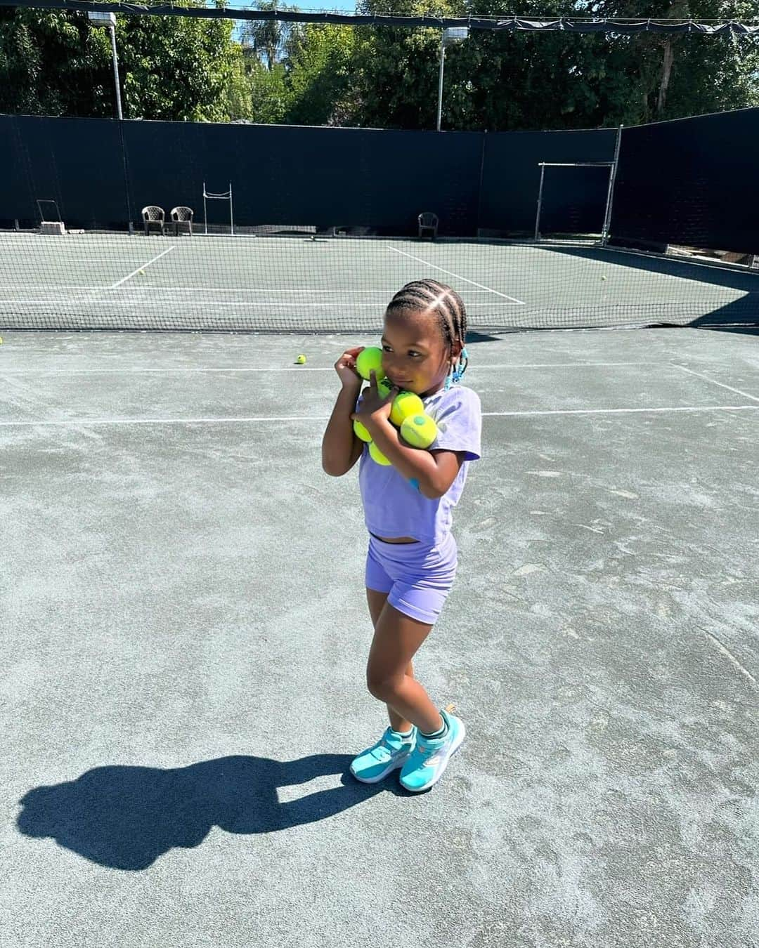 アリソン・フェリックスさんのインスタグラム写真 - (アリソン・フェリックスInstagram)「In our tennis girl era🎾」11月14日 3時07分 - allysonfelix