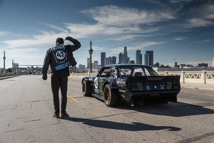 ケン・ブロックのインスタグラム：「The Larry Chen Photoshoot Auction has 4 days left on @bringatrailer ‘s website!  Nobody looked cooler than Ken walking up to the new Gymkhana car, about to shred the tires to oblivion. @larry_chen_foto got the shot, every time. Some of our favorite HHIC Moments right here.  #KB43VER #43Institute #LarryChen #BringATrailer #Pennzoil #Auction #Photoshoot #KenBlock #BlockHouseRacing #AutomotivePhotography」