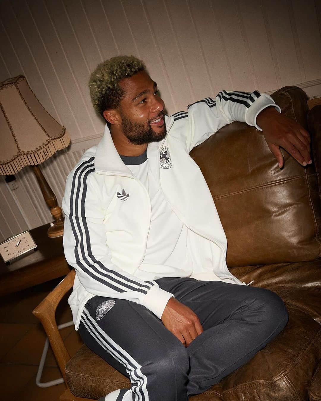 セルジュ・ニャブリさんのインスタグラム写真 - (セルジュ・ニャブリInstagram)「Throwback to 96’   @adidasoriginals」11月14日 3時02分 - sergegnabry