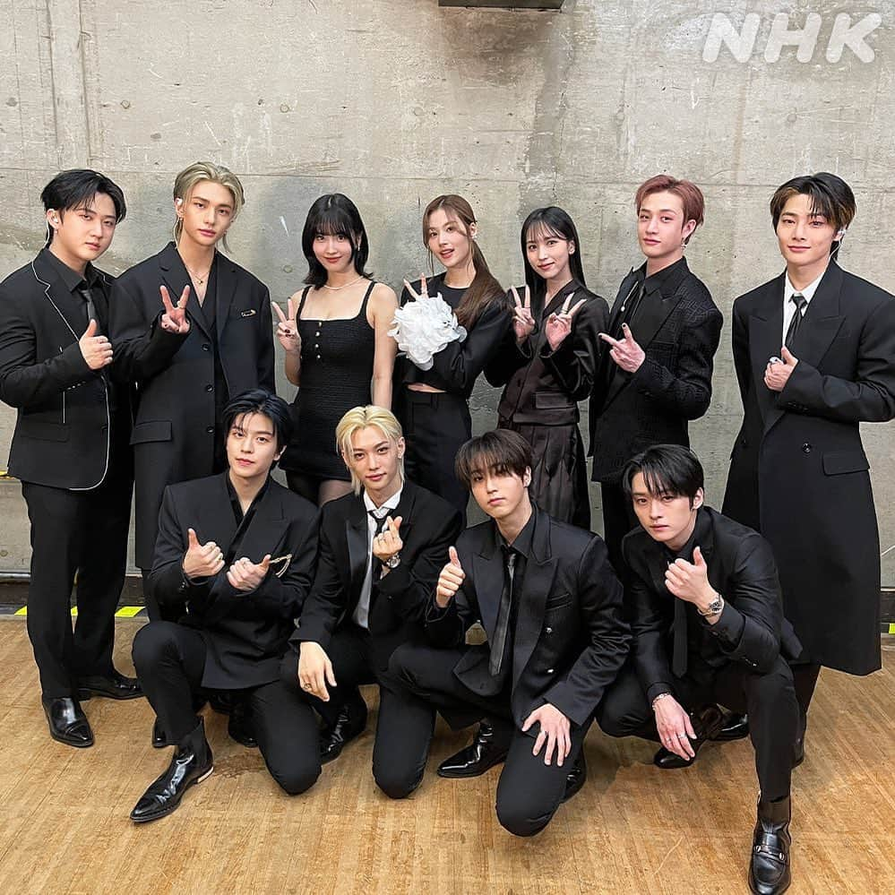 TWICEさんのインスタグラム写真 - (TWICEInstagram)「MISAMO WITH STRAY KIDS  #TWICE #MISAMO」11月14日 3時12分 - twicenews