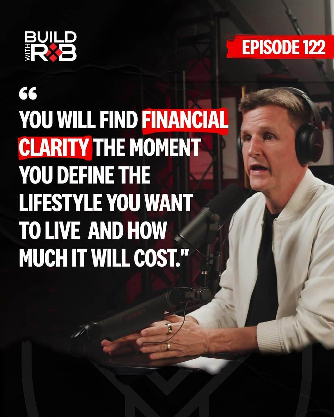 ロブ・ディアデックのインスタグラム：「Before you ever reach financial freedom, you need to find financial clarity.  And it's a really simple process: - Define the lifestyle you want to live and how much it will cost - Design an investment strategy that you fully understand - Set a goal that allows you to live off of your money instead of working for it  If you follow these steps and build a system around them, you are paving the way towards financial freedom.  The latest episode of #BuildWithRob is a deep dive into how financial clarity eventually leads to financial freedom.  Episode 122 out NOW on all streaming platforms. Hit the link in bio to listen.」