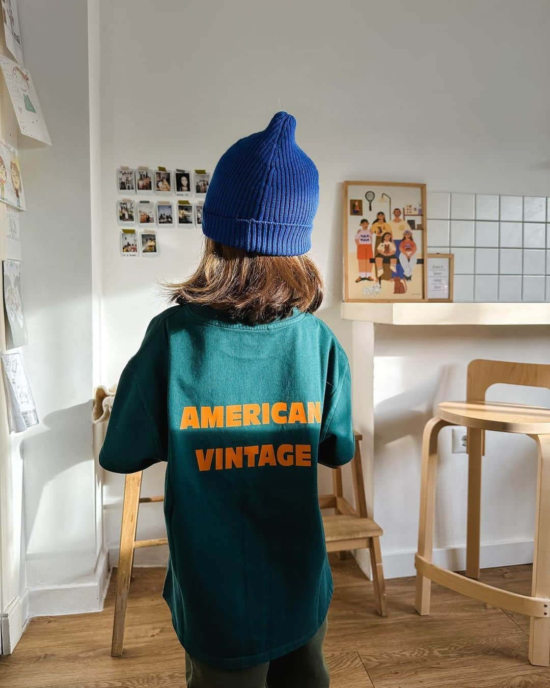 アメリカンビンテージさんのインスタグラム写真 - (アメリカンビンテージInstagram)「Chilling in the kitchen with @sheila.makes & family 🌈  #americanvintage #amvfriends #justforcoolkids #chilling #happykids」11月14日 3時58分 - americanvintage_officiel