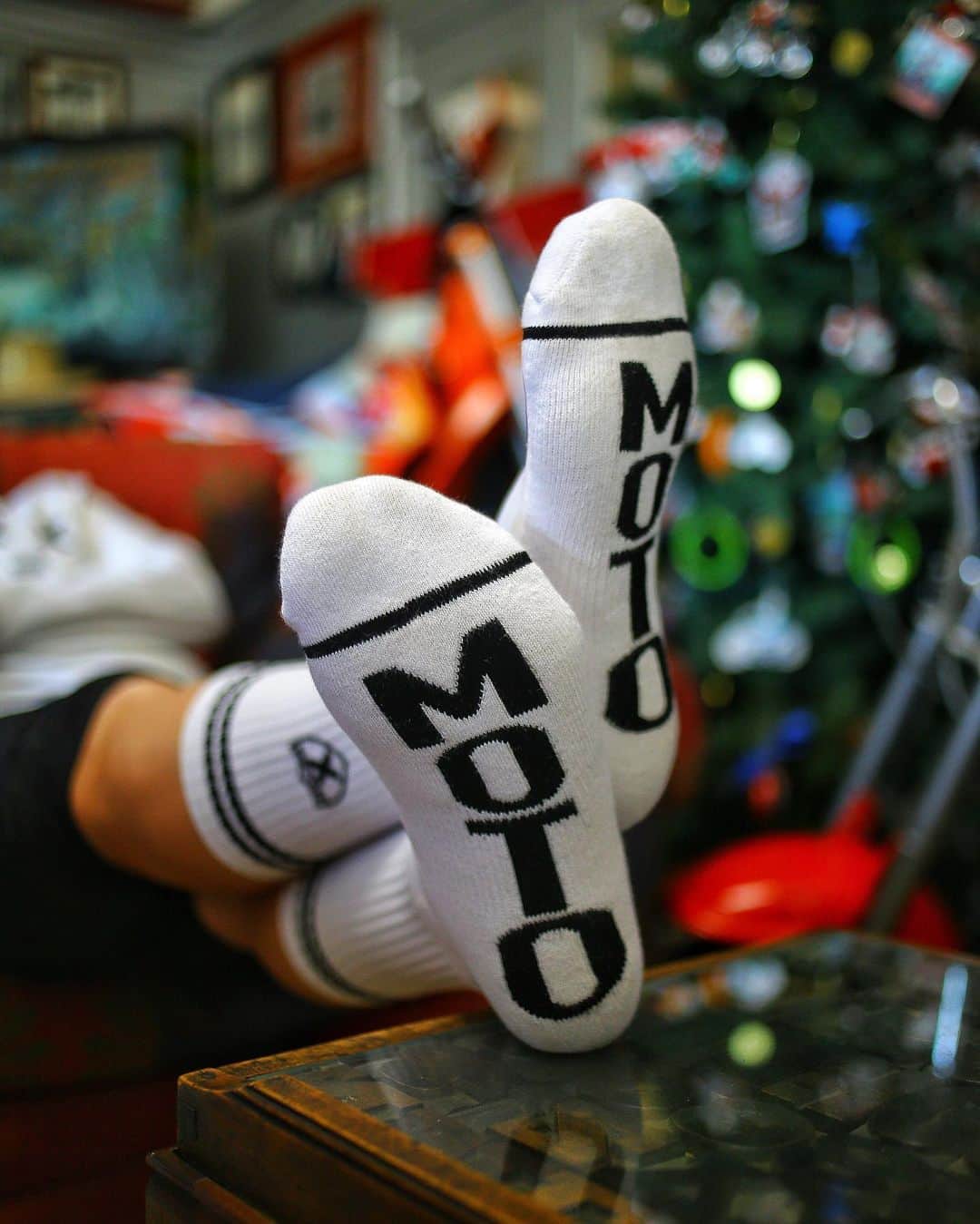 Racer X Onlineさんのインスタグラム写真 - (Racer X OnlineInstagram)「The new Classic and Masthead socks 🧦 A core sock to keep your feet warm and look cool!   AVAILABLE NOW at ➡️ RacerXbrand.com #RXbrand #RacerX」11月14日 4時17分 - racerxonline