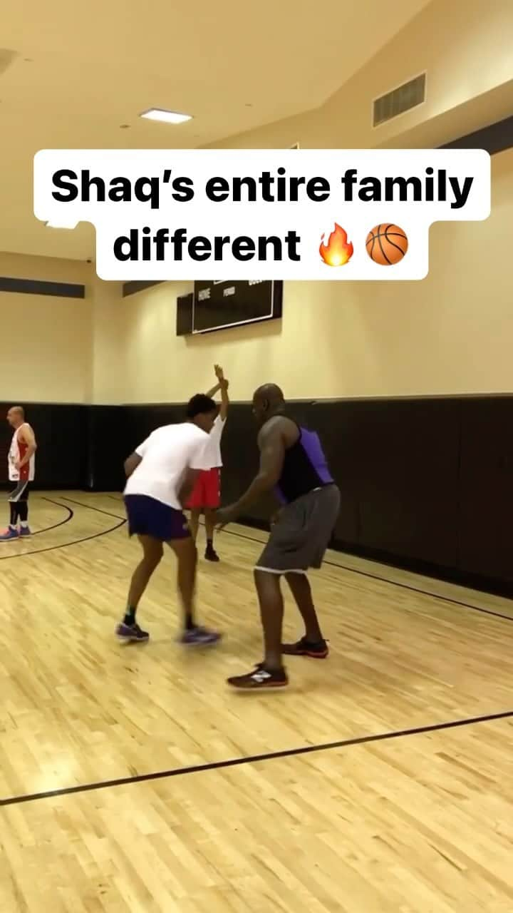 シャキール・オニールのインスタグラム：「The O’Neal Family is different 🔥🏀」