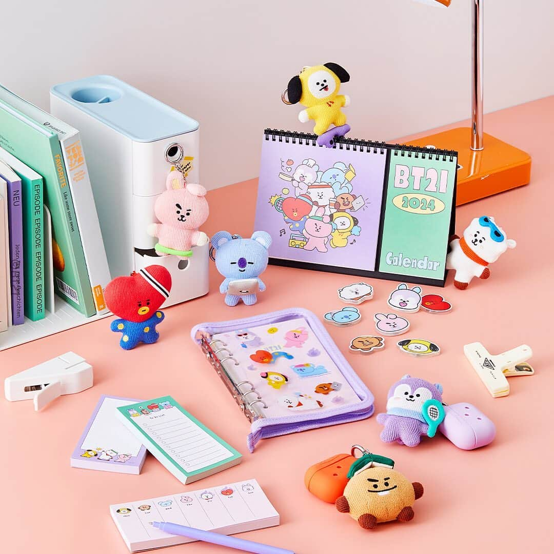 BT21 Stars of tomorrow, UNIVERSTAR!のインスタグラム：「Just Go for It! 🙌 새로운 도전으로 가득할 새로운 시작!  BT21 2024 Season's Greetings  우리만의 방식으로 그려보는 열정 가득할 2024년!   목표 달성에 부스터를 달아줄 특별한 시즌 그리팅을 미리 준비해 보세요💜  📍라인프렌즈 온오프라인 스토어 🔗 프로필 링크를 확인하세요! _  Just Go for It! 🙌 Cheers to a new beginning!  New year, new me with BT21💜  New Year's Resolutions: ✔️Get BT21 2024 Season's Greetings!  📍LINE FRIENDS COLLECTION 🔗 Link in our bio!  #BT21 #LINEFRIENDS #라인프렌즈 #newyear #Calendar #SeasonsGreetings #holidays #holidayseason #happyholidays #새해 #2024년 #캘린더 #달력 #시그 #도전 #챌린지 #갓생 #굿생 #홀리데이 #해피홀리데이」