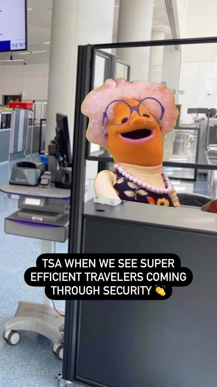 アメリカ運輸保安局のインスタグラム：「Lowkey, this is kind of a bop…  Passengers that pick up what we put down are our jam. So if you fly through security screening with no treble, we like 🎶 the way you do the things you do 🎶. No notes. But if your travel song and dance is a little off-key, or if packing for holiday travel has you singing the blues, ✨here comes the sun; it’s alright.✨ We may not be able to carry a tune, but we can absolutely help you pack your carry-on. Here’s our pitch:  👨‍🎤 Start with an empty bag…   👨‍🎤 Make sure any item that you can pump, squeeze, spread, smear, spray or spill follows our liquids rule for carry-on bags…   👨‍🎤 Pack personal electronic devices larger than a cellphone at the top of your bag. Once at the checkpoint, place them in a bin for X-ray screening…  Still need help producing that pitch-perfect bag? Don’t skip a beat! Strike up a tune with our AskTSA team. They’re bass-ically your key to travel success, with live assistance available 365 days a year, from 8 a.m. to 6 p.m. (ET). Follow the bouncing ball over to Messenger, X, and Apple Business Chat for more... and all that jazz.   #Beautiful #Princess #Singing #Puppet #Airport」