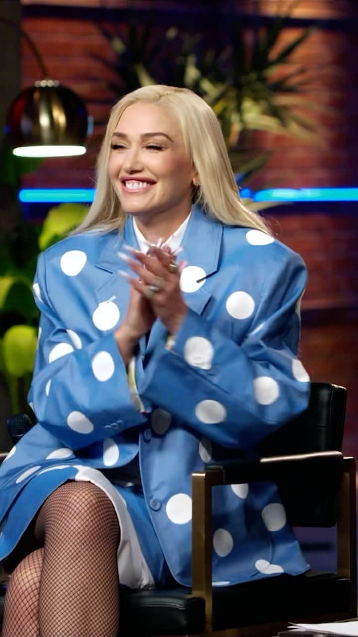 グウェン・ステファニーのインスタグラム：「i luv coaching + sharing advice with #teamgwen 🥰 gx」