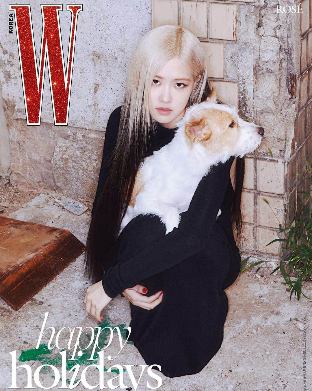 ロゼさんのインスタグラム写真 - (ロゼInstagram)「Happy holidays from @wkorea 🩵」11月14日 7時12分 - roses_are_rosie