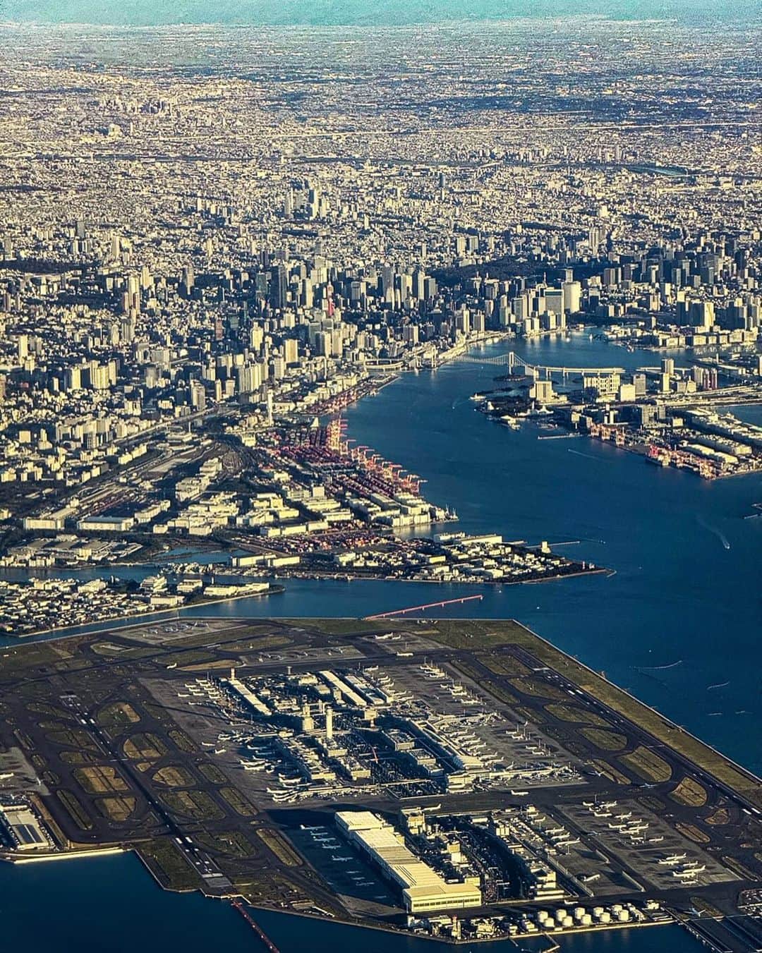 のインスタグラム：「AM6:50  POWERSPOTとジブリな撮影行ってきます(九州)✈︎  #iPhone15ProMax 5倍望遠で撮影📸」