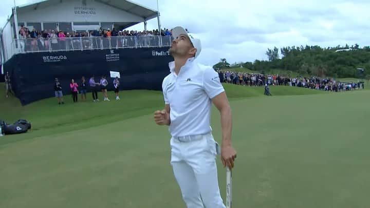 チョン・インジのインスタグラム：「Camilo Villegas played inspired golf on his way to winning the @butterfieldbdachamp, breaking the longest drought of prior @PGATOUR winners this season. 🏆  Golf Channel | @pensketruck」