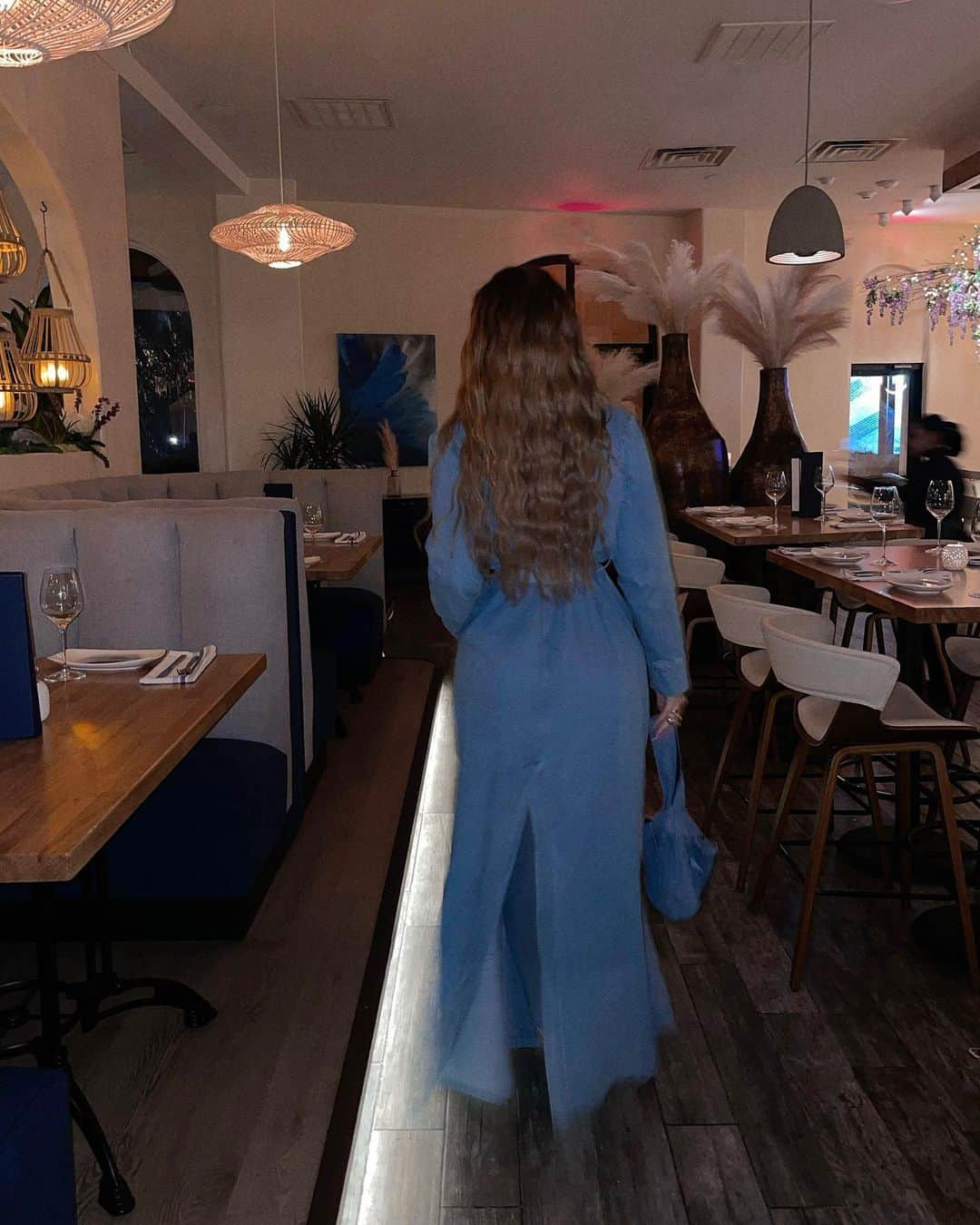 Olivia Piersonさんのインスタグラム写真 - (Olivia PiersonInstagram)「@jluxlabel Canadian Tuxedo in Dallas! 👖#JLUXLABELxNATandLIV #DenimDreams ad」11月14日 7時36分 - oliviapierson