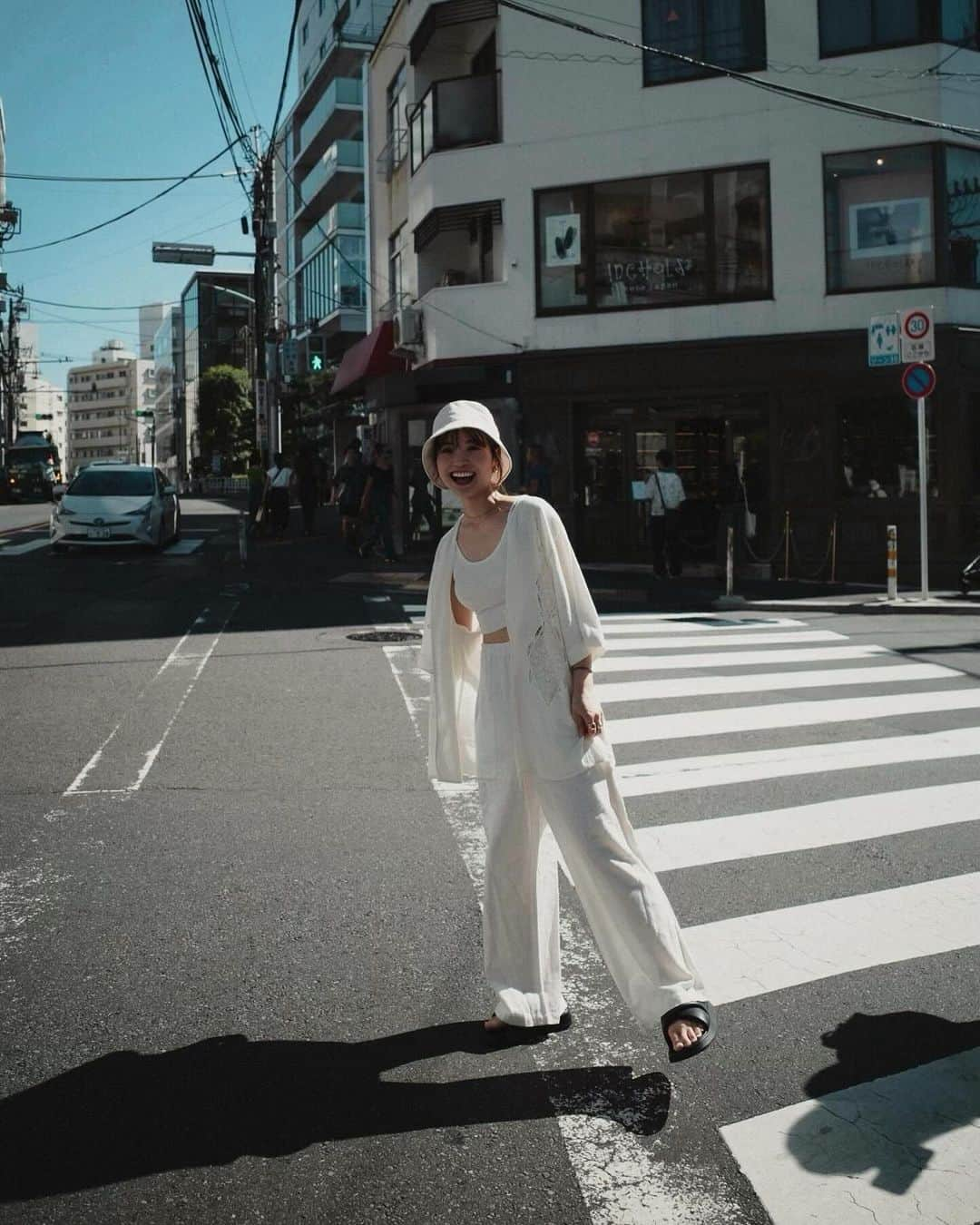 三橋栄香さんのインスタグラム写真 - (三橋栄香Instagram)「夏の私。。全身しろっっ  🏃‍♂️🏃‍♂️🏃‍♂️  セットアップは @casa_fline 🤍」11月14日 8時30分 - mihashi_haruka