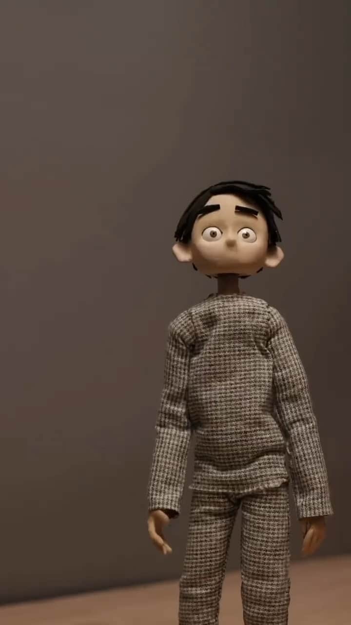 Juxtapoz Magazineのインスタグラム：「A great behind-the-scenes look at @kona_animation's paper plane animation.   via @colossal」