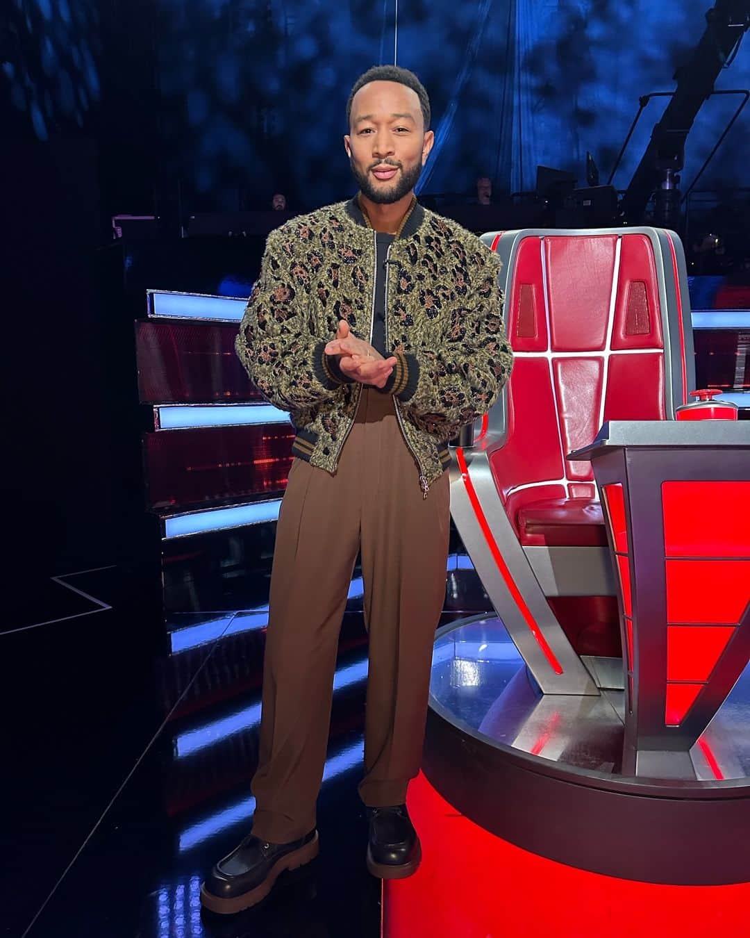 ジョン・レジェンドのインスタグラム：「Here for these #TeamLegend Knockout performances!」