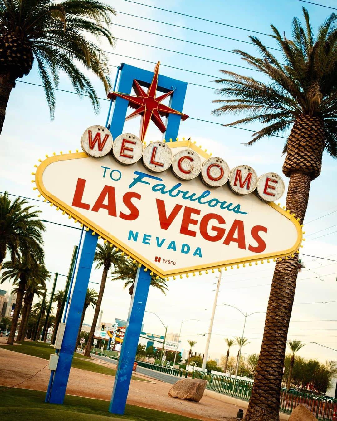 MERCEDES AMG PETRONASのインスタグラム：「Vegas 📍 Settling in to life in Sin City 🤩」