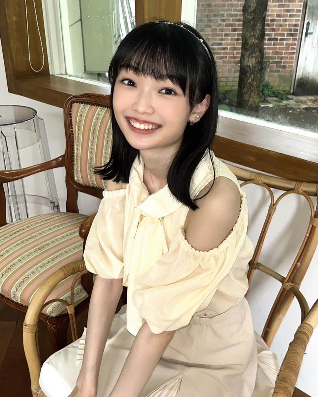 山﨑愛生さんのインスタグラム写真 - (山﨑愛生Instagram)「. 『Neverending Shine』 ほまめい💛💚  📷 ♡ほまれちゃん膝の上に載せてくれた😚 ♡斜めからのめい、珍しい？  @homare__okamura.official  #岡村ほまれ #ほまたん #ほまたん優勝  #モーニング娘 #モーニング娘23  #morningmusume23  #山﨑愛生 #パンダさんパワー」11月14日 20時23分 - mei_yamazaki.official