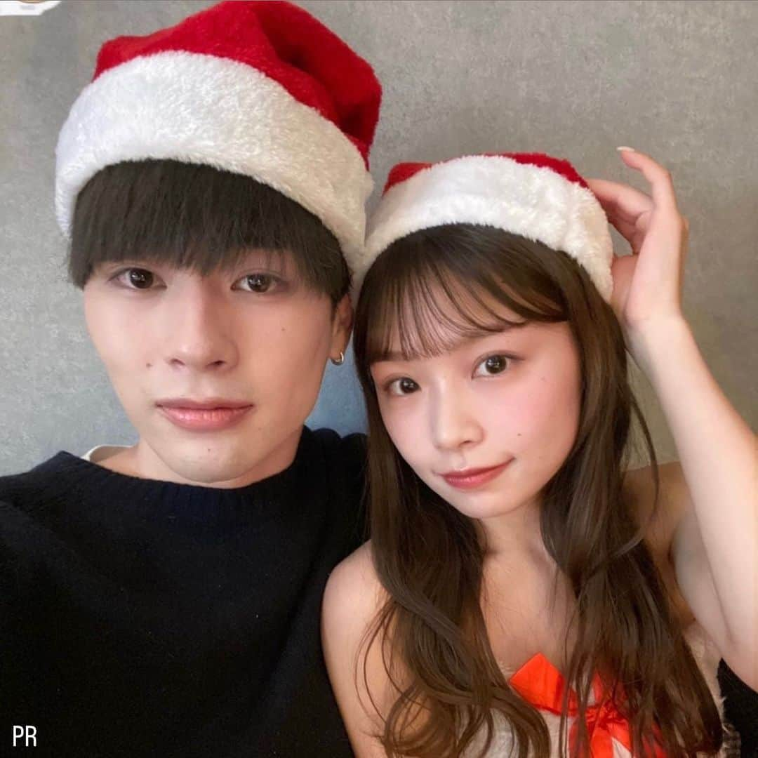 咲奈さんのインスタグラム写真 - (咲奈Instagram)「ヤバい！来月もうクリスマス！？ クリスマスは大事な日だから1年の中でも1番綺麗でいたい🥹  メイクとかクリスマス仕様にしたりコスプレした時に可愛く見えるように肌スベスベにしておきたいよね✨ 女の子だったら今脱毛始めてればもっと可愛くむかえられそう❤️  さなおすすめのミュゼに行ったことない女の子は限定のチャンスやってるから使ってみて〜！！　 全身脱毛4回、顔脱毛4回、VIO脱毛4回 しかも今月限定で美顔エステ1回も！！  追加料金なく《25円》だけ❤️  初めての子は脱毛の良さ知れるし大手のミュゼがおすすめ✌️ ただ！！このキャンペーンは24日までだから注意⚠️ 【ハイライト(@sachan_81)にある「musee」から予約してね！  期間限定だからお早めに！！  #PR #カップル #クリスマス #ミュゼ #脱毛」11月14日 19時00分 - sachan_81