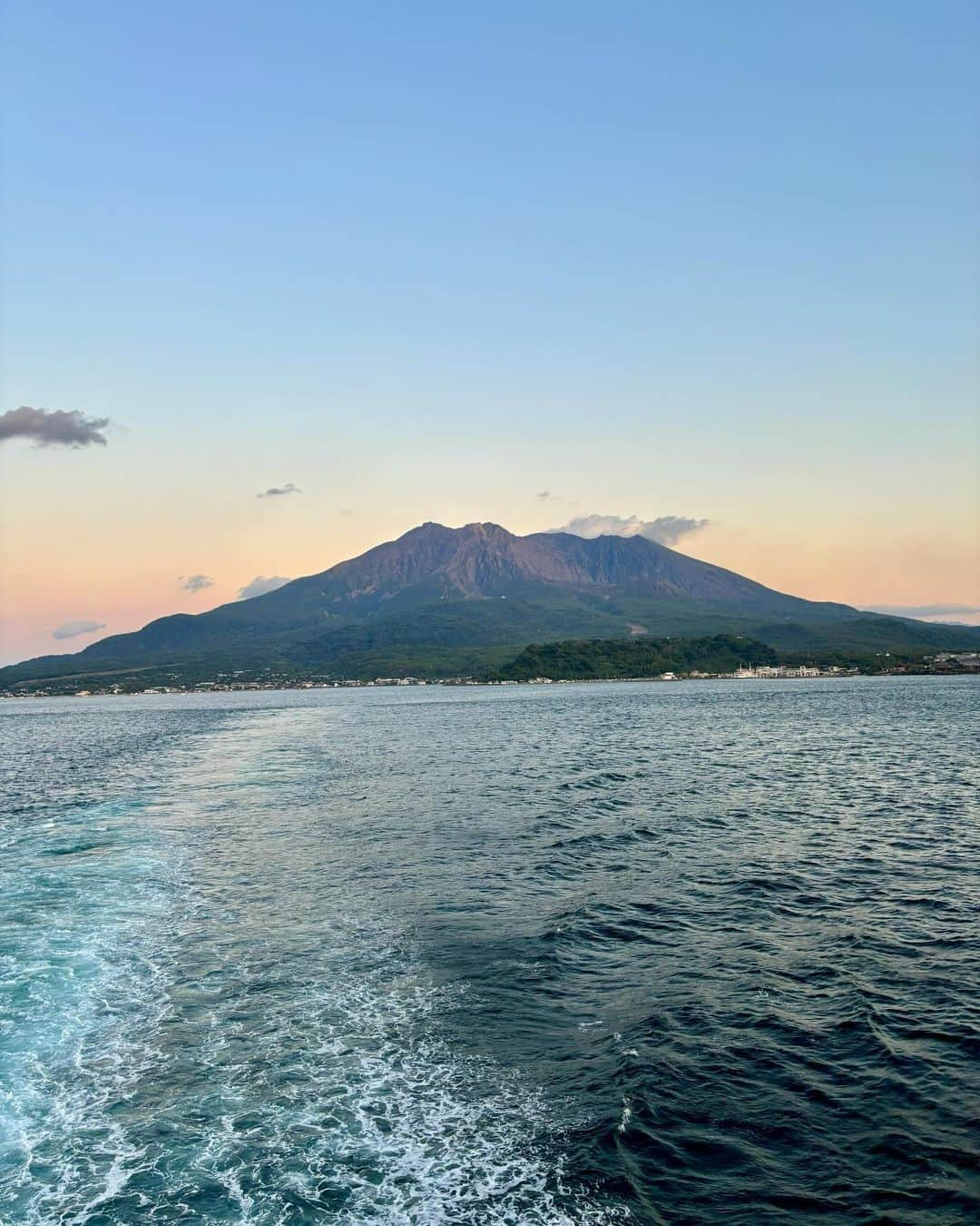 柴田美奈さんのインスタグラム写真 - (柴田美奈Instagram)「遅めの夏休みを頂き、鹿児島と熊本へ！ ⁡ 鹿児島では、 桜島、指宿、知覧を巡りました。 短い日程の中でかなりの移動距離💨 ⁡ 見たかった景色、学びたかった歴史、 全てを叶えることが出来ました…！  もう名古屋です🙋‍♀️」11月14日 19時02分 - mina__shibata