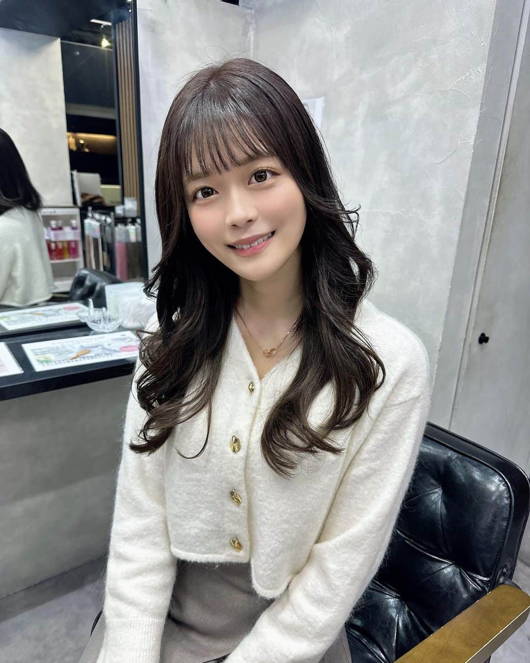 奏音かのんさんのインスタグラム写真 - (奏音かのんInstagram)「いめちぇん💘💘💘秋っぽいカラーとエクステつけてもらった、トリートメントもしてもらってつるつる〜前髪もいつもありがとうございます、超お気に入り🌟🌟🌟」11月14日 19時34分 - kanon__kanade