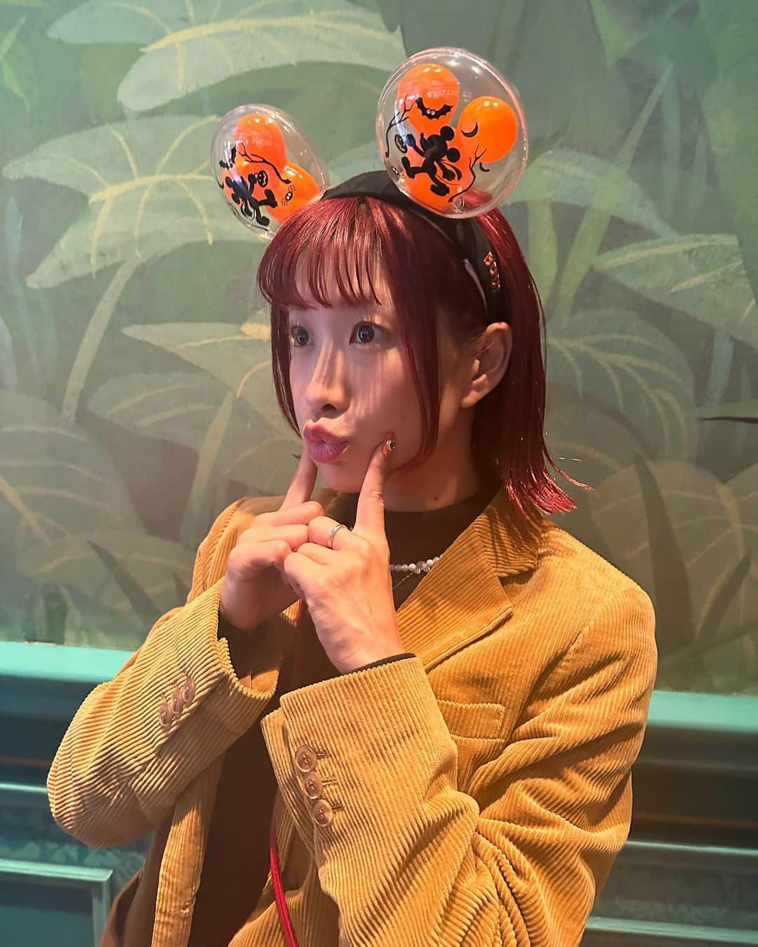 HANAさんのインスタグラム写真 - (HANAInstagram)「🎃🕸️💜👻💫  ハロウィンがいちばん大好きっっ♡  もうクリスマスだけどね🎄♡笑  クリスマスもだいすきっ🫠💞 寒いのは苦手🥶笑」11月14日 19時37分 - banghana