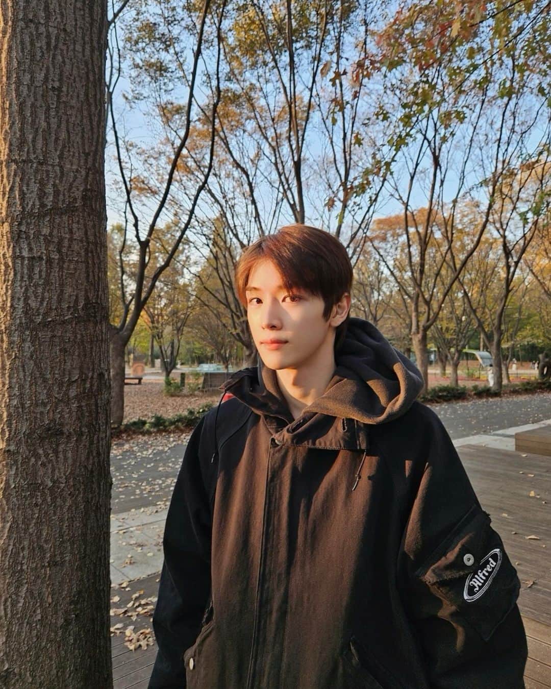 RIIZEさんのインスタグラム写真 - (RIIZEInstagram)「서울숲 산책🍂 w/ ANTON   #RIIZE #라이즈  #SUNGCHAN #성찬  #RISEandREALIZE」11月14日 19時46分 - riize_official
